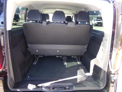 Used 2018 Mercedes-Benz Metris Passenger image 8
