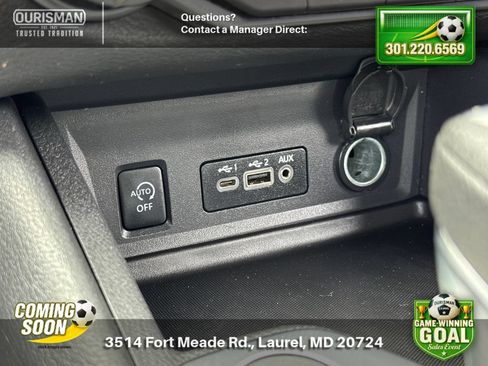 Used 2024 Nissan Sentra SV FWD image 25