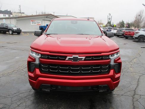 Used 2025 Chevrolet Silverado 1500 RST image 2