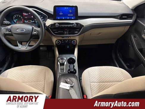 Used 2022 Ford Escape SE image 34