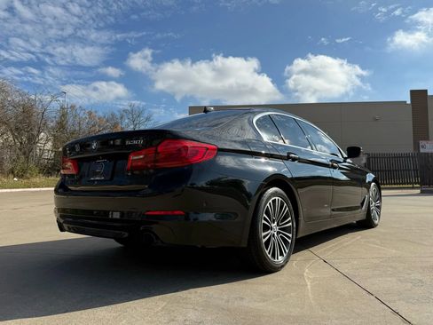 Used 2018 BMW 530i w/ Premium Package image 5