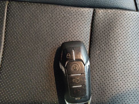 Used 2017 Ford Mustang Premium image 32