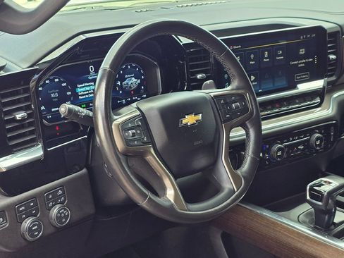 Used 2022 Chevrolet Silverado 1500 High Country image 20