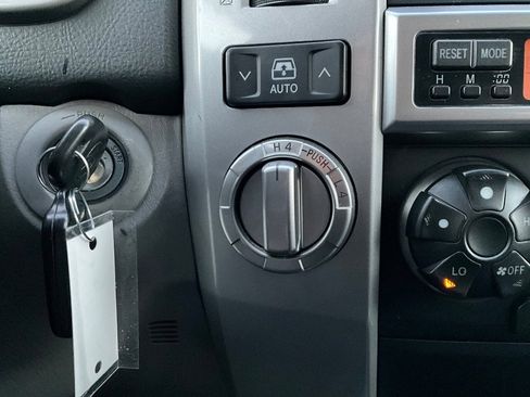 Used 2005 Toyota 4Runner Sport image 33