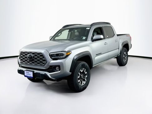 Used 2022 Toyota Tacoma TRD Off-Road w/ TRD Premium Off Road Package AWD/4WD image 1