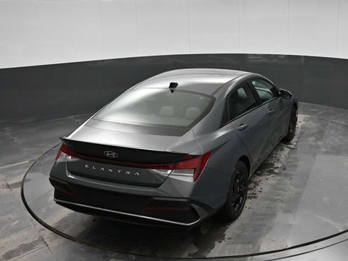 New 2026 Hyundai Elantra SEL Sport FWD image 28
