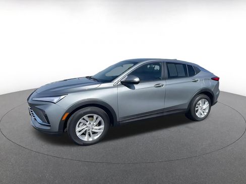 Used 2025 Buick Envista Preferred image 8