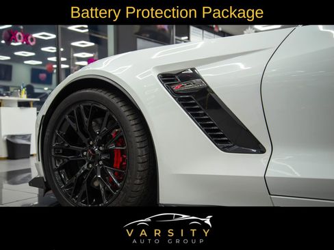 Used 2016 Chevrolet Corvette Z06 w/ 2LZ Preferred Equipment Group image 8