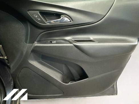 Used 2018 Chevrolet Equinox LT FWD image 30