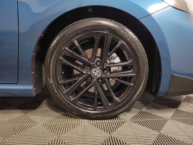 Used 2025 Toyota Camry SE FWD image 11