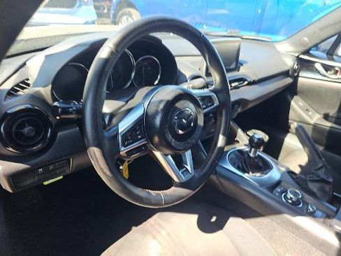 Used 2016 MAZDA MX-5 Miata Club image 5