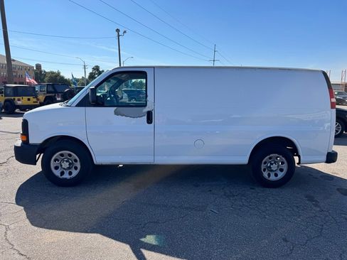 Used 2013 Chevrolet Express 1500 image 4