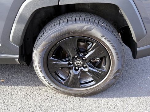 Used 2023 Toyota RAV4 XLE image 17