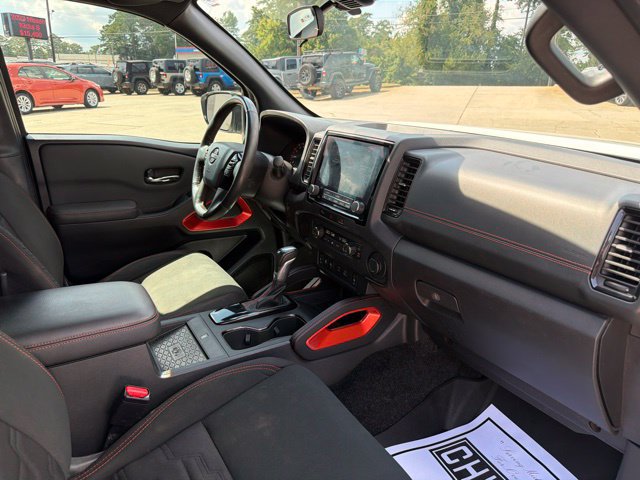 Used 2024 Nissan Frontier Pro-X w/ Pro Convenience Package RWD image 16