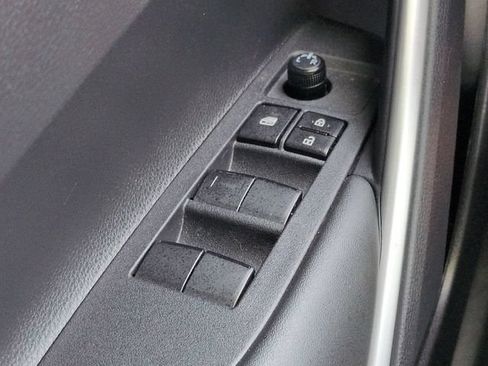 Used 2024 Toyota Corolla Cross AWD Hybrid image 22