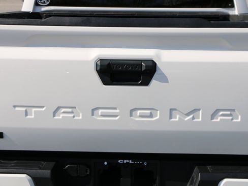 Used 2024 Toyota Tacoma TRD Off-Road AWD/4WD image 5