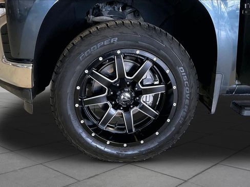 Used 2020 Chevrolet Silverado 1500 LT w/ Texas Edition RWD image 10