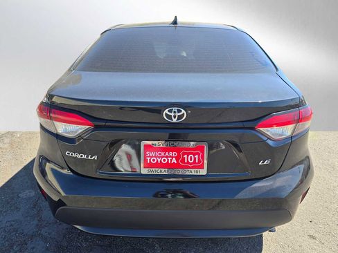 Used 2021 Toyota Corolla LE image 4