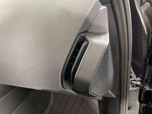 Used 2026 BMW X3 xDrive30 w/ Premium Package image 21