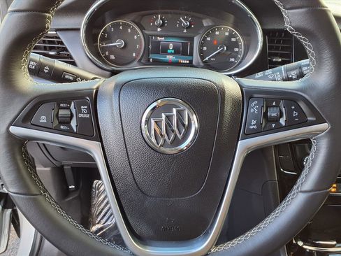 Used 2022 Buick Encore Preferred w/ Safety Package image 10
