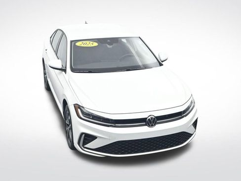 Used 2025 Volkswagen Jetta S image 25