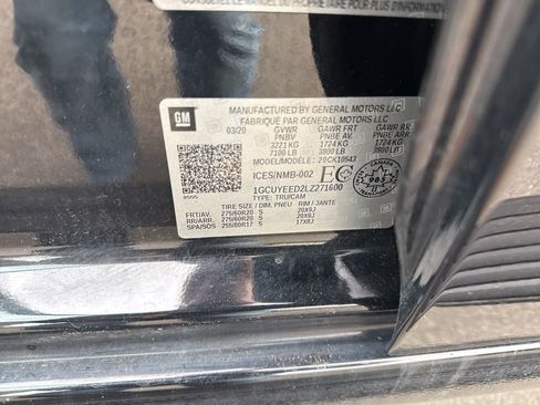 Used 2020 Chevrolet Silverado 1500 RST image 38