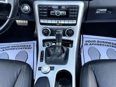Used 2014 Mercedes-Benz SLK 250 image 28