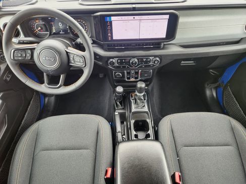 Used 2024 Jeep Wrangler Unlimited Sport AWD/4WD image 29