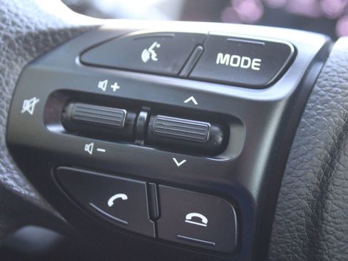 Certified 2023 Kia Rio LX image 25