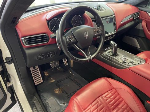 Used 2022 Maserati Levante Modena AWD/4WD image 25