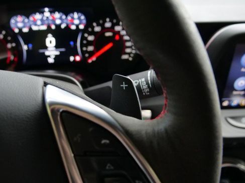 Used 2022 Chevrolet Camaro ZL1 RWD image 11