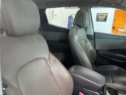 Used 2017 Hyundai Santa Fe Sport FWD image 23