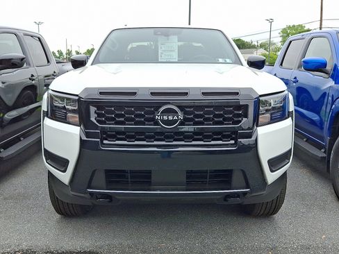 New 2026 Nissan Frontier SV AWD/4WD image 2
