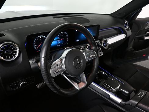 Used 2022 Mercedes-Benz GLB 250 image 6