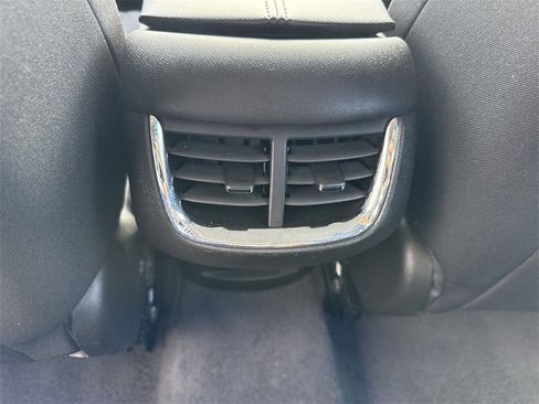 Used 2023 Chevrolet Malibu LT image 19