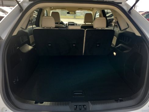 Used 2024 Ford Edge SEL image 10