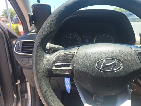 Used 2020 Hyundai Elantra GT FWD image 14