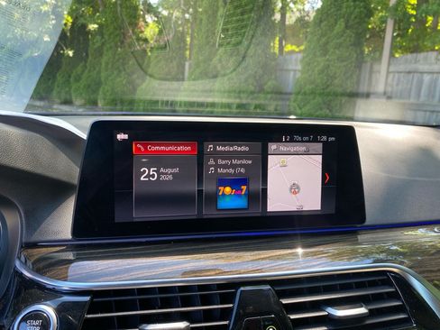 Used 2019 BMW 530i xDrive w/ Convenience Package AWD/4WD image 15