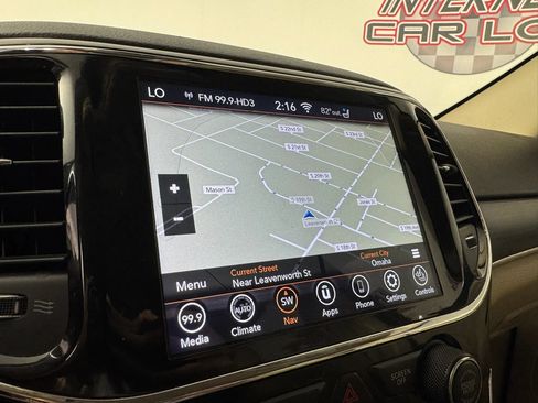 Used 2019 Jeep Grand Cherokee Limited w/ Luxury Group II AWD/4WD image 19