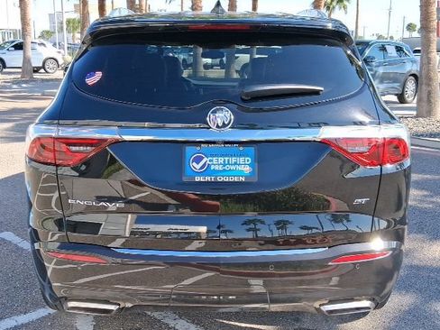 Used 2024 Buick Enclave Essence w/ Sport Touring Edition image 5