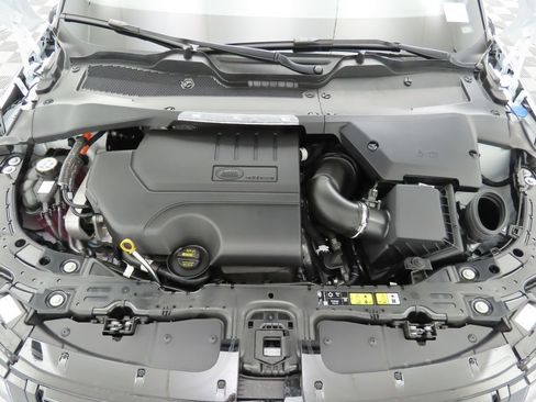 Certified 2025 Land Rover Range Rover Evoque S image 29