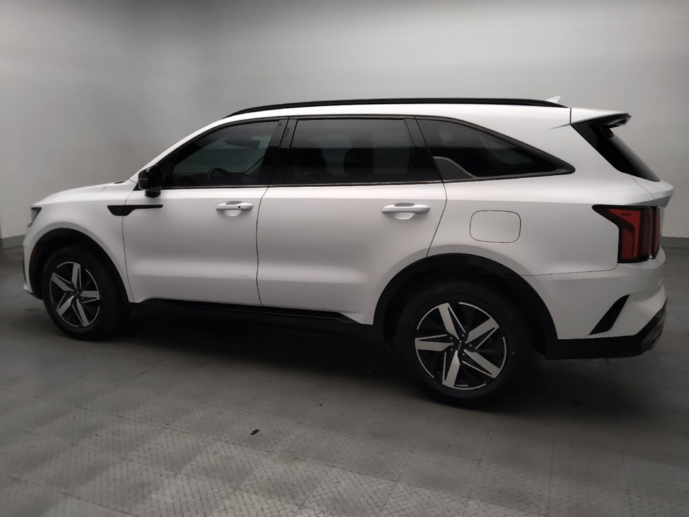 Used 2022 Kia Sorento S w/ Panoramic Sunroof Package FWD image 3