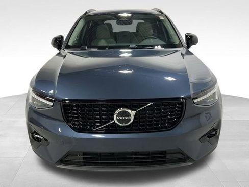 Used 2026 Volvo XC40 B5 Ultra w/ Protection Package Premier image 3