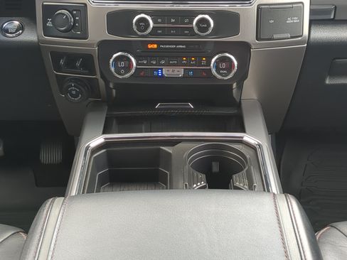 Certified 2022 Ford F250 Platinum AWD/4WD image 17