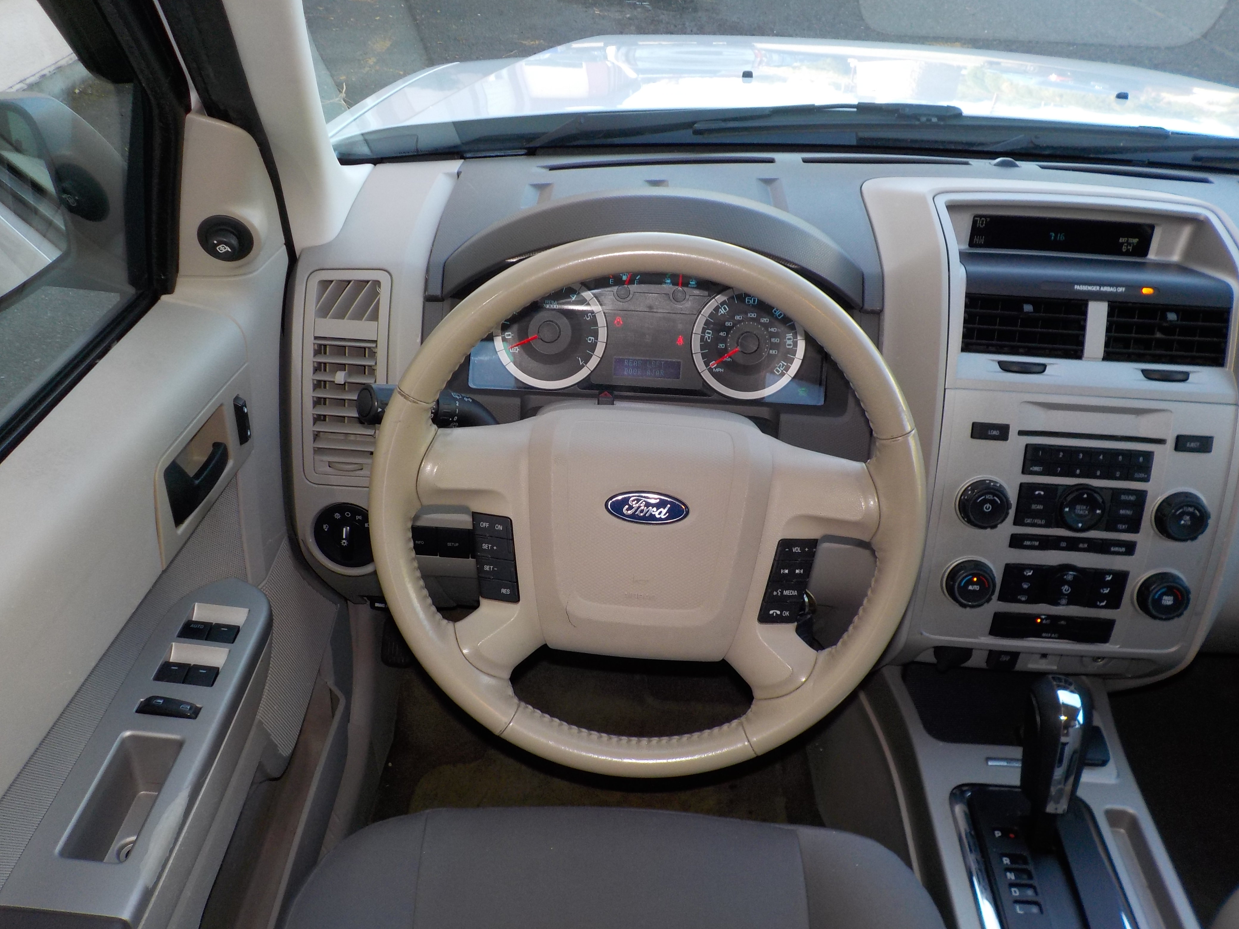 Used 2012 Ford Escape FWD Hybrid image 19