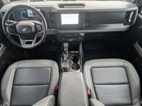 Used 2022 Ford Bronco Black Diamond w/ Sasquatch Package AWD/4WD image 5