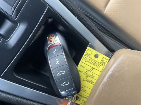 Used 2017 Porsche 718 Boxster image 30