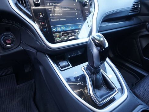 Used 2023 Subaru Outback Premium image 12