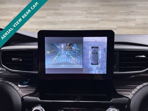 Used 2023 Ford Explorer Limited image 7