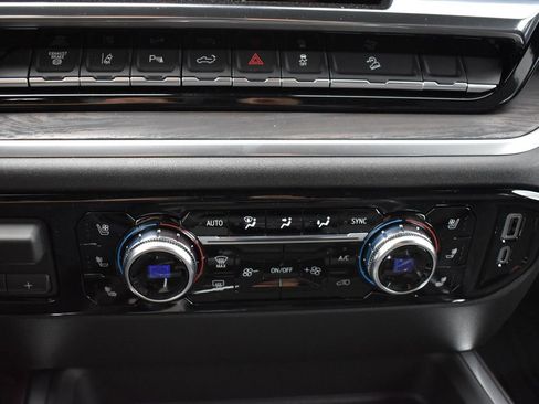 New 2025 GMC Sierra 2500 SLT image 19